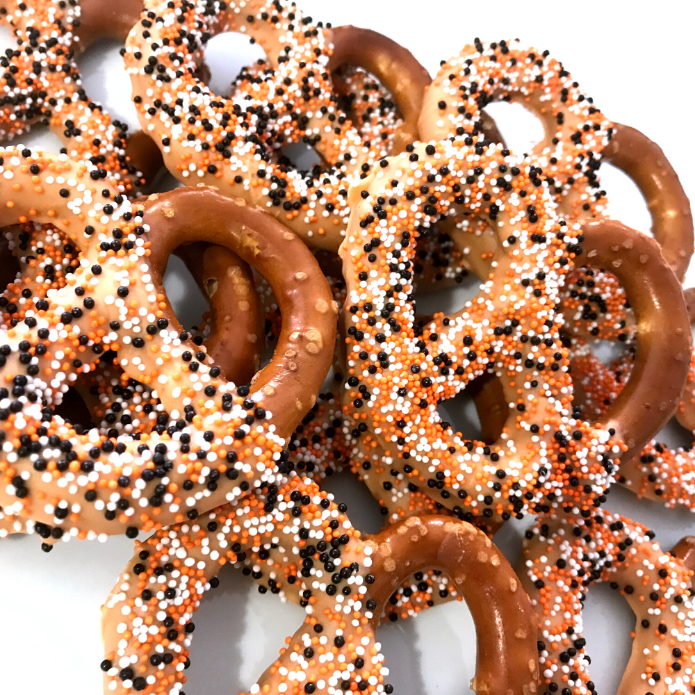 Thanksgiving Pumpkin Spice Jumbo Pretzels