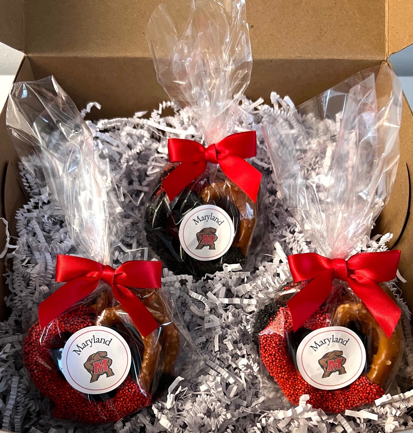 University of Maryland Chocolate Covered Jumbo Pretzels