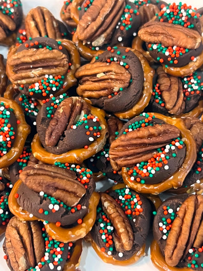 Christmas Mini Pretzel Chocolate Pecan Turtles