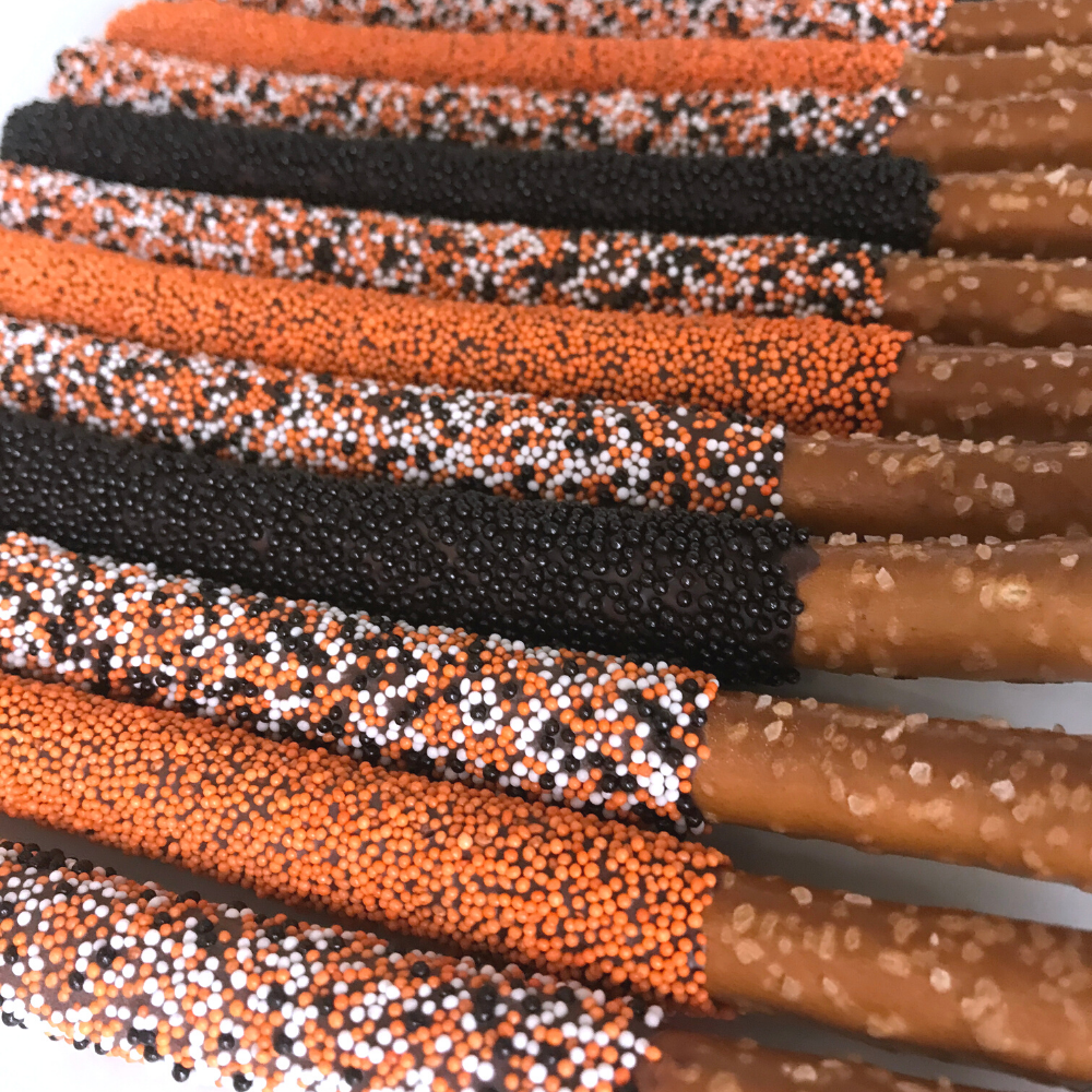 Thanksgiving Tri-Colored Chocolate Pretzel Rods